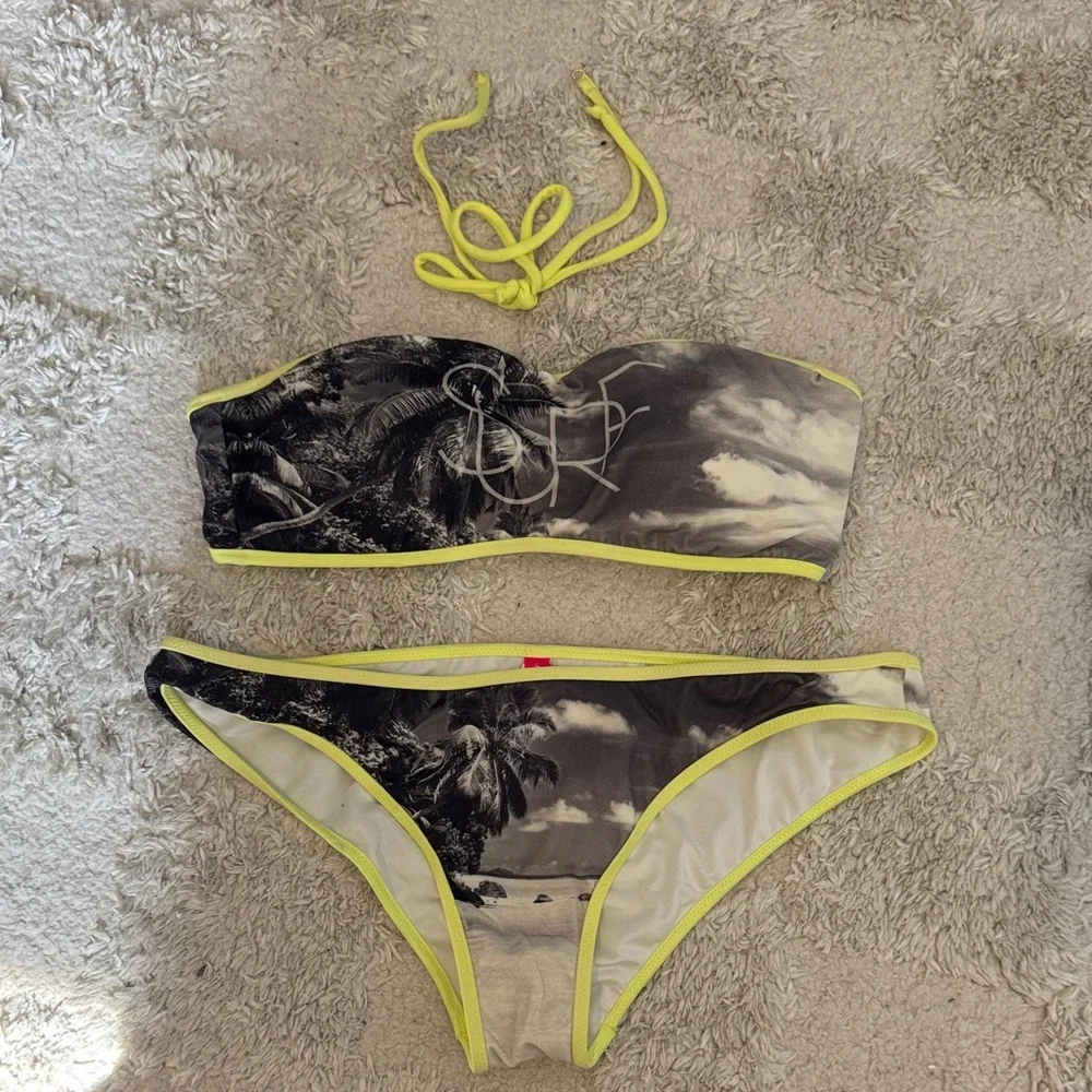 Victoria's Secret Monochrome Bikini with Yellow Trim - Picture 1 of 4